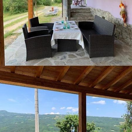 La Casa Sulla Collina Villa Varsi Bagian luar foto