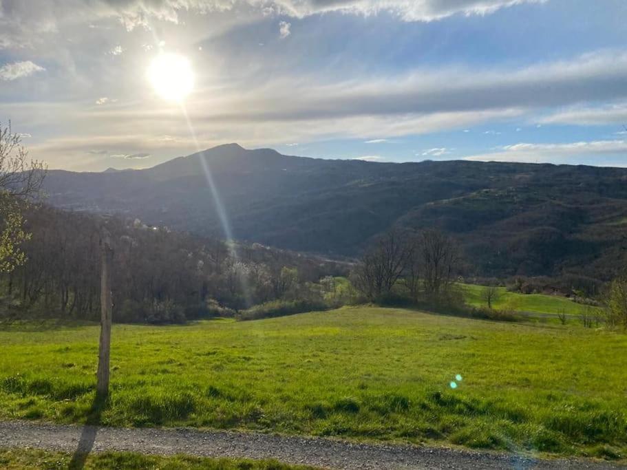 La Casa Sulla Collina Villa Varsi Bagian luar foto